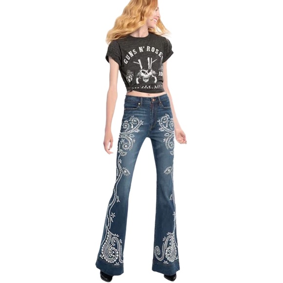 Alice + Olivia Denim - NWT ALICE + OLIVIA Hi Rise Embellished Jeans 27